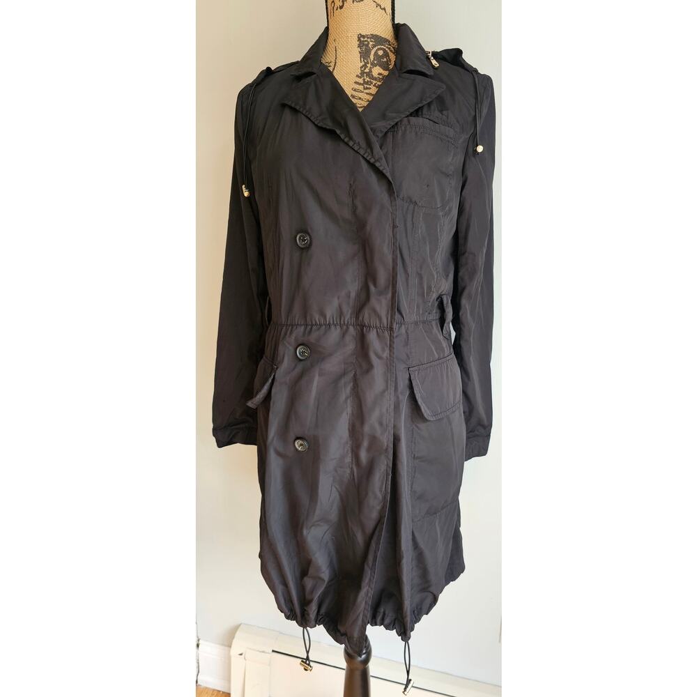 Cool + Modern Henri Bendel Black Water Repellent Trench Raincoat. Packable